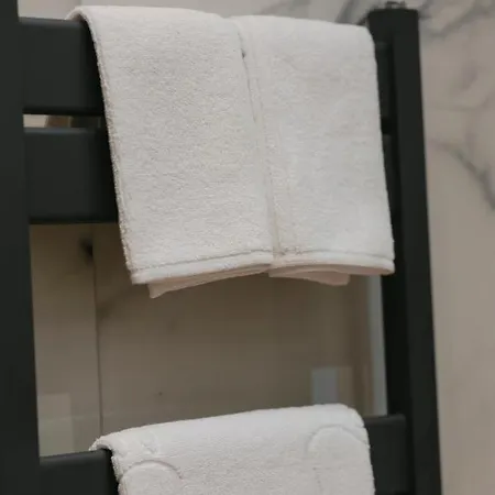 The Forest - Luxe With Free Secured Parking Apartman