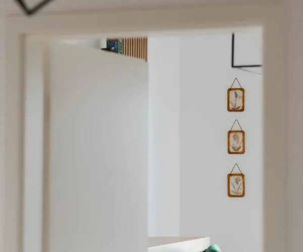 The Forest - Luxe With Free Secured Parking Apartment Brasov