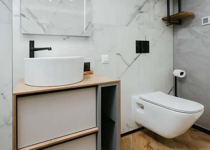 The Forest - Luxe With Free Secured Parking * Brasov