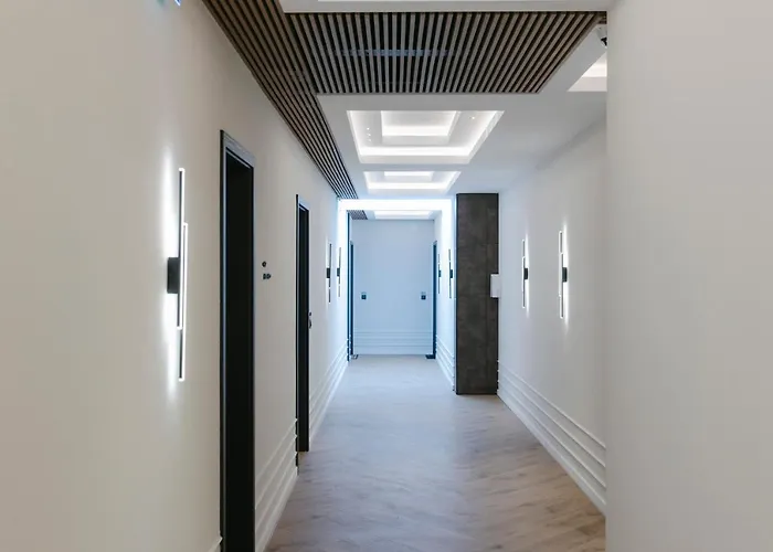 Apartment The Forest - Luxe With Free Secured Parking *