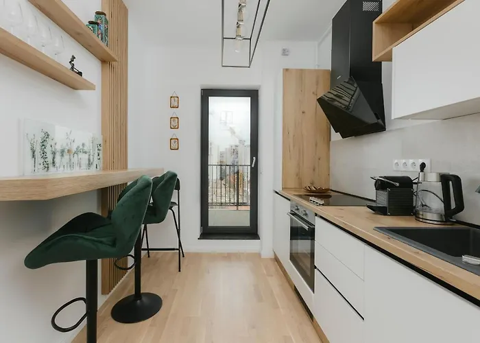 The Forest - Luxe With Free Secured Parking