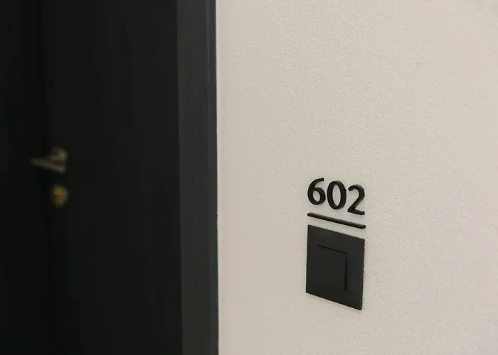 The Forest - Luxe With Free Secured Parking * Brasov