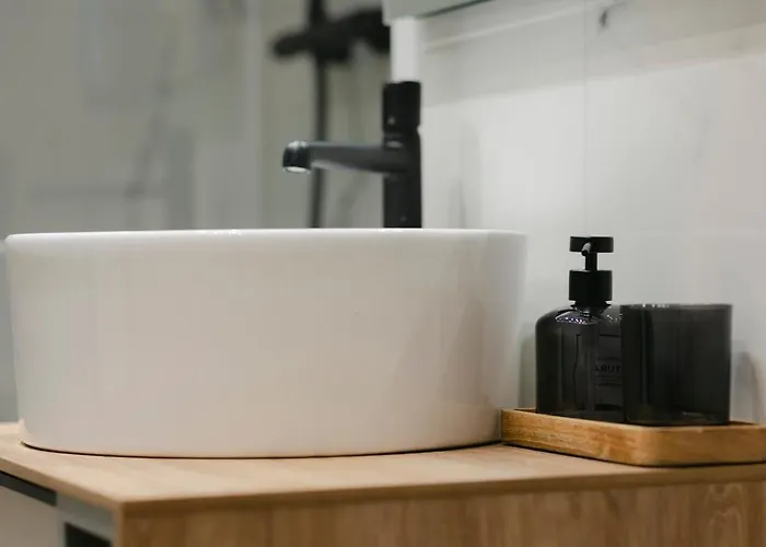 Apartment The Forest - Luxe With Free Secured Parking Brasov