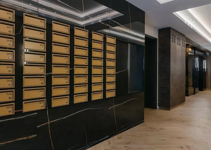 The Forest - Luxe With Free Secured Parking * Braşov