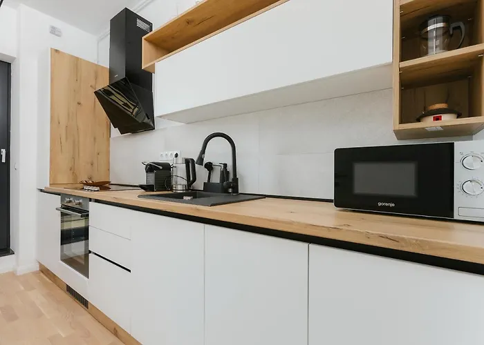 Apartment The Forest - Luxe With Free Secured Parking