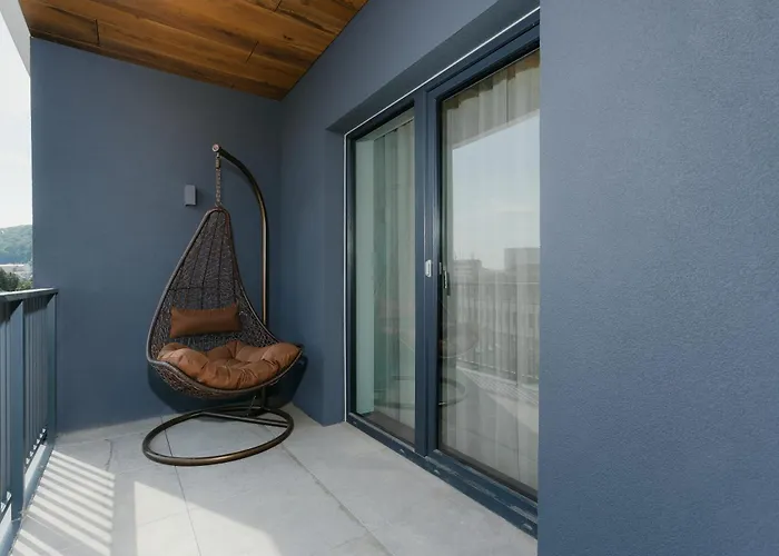 The Forest - Luxe With Free Secured Parking