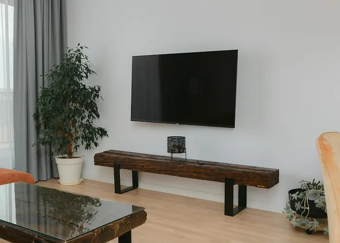 Apartment The Forest - Luxe With Free Secured Parking